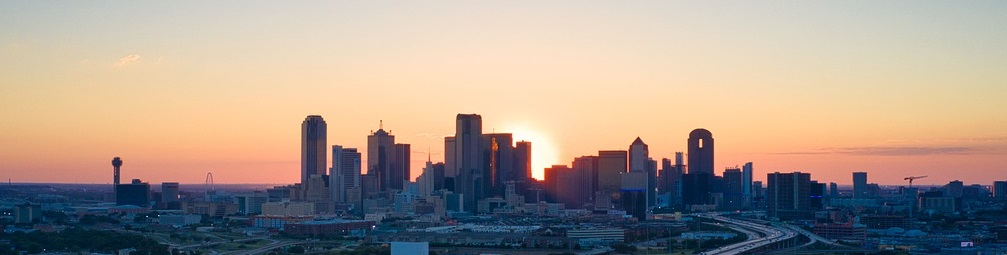 Image of the Dallas, Texas skyline at sunset