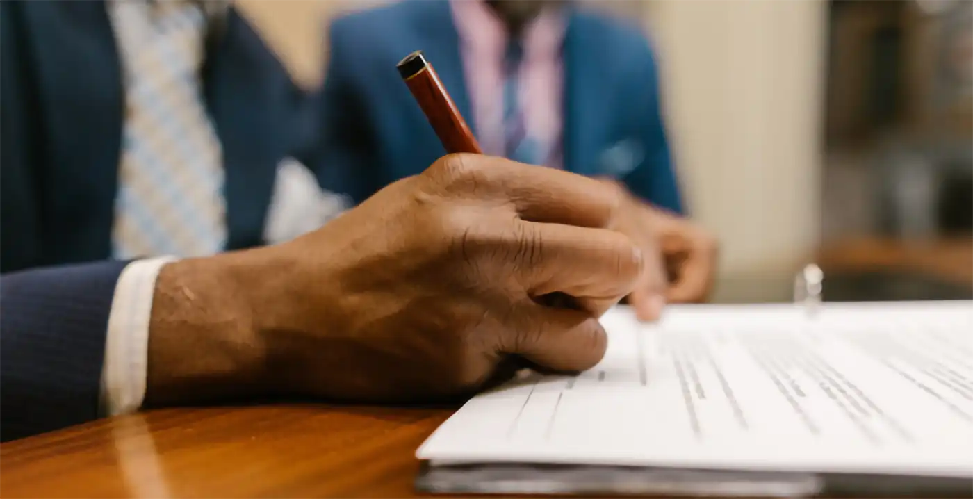 Making an Offer on a Home? Know What to Sign and What Not to Sign